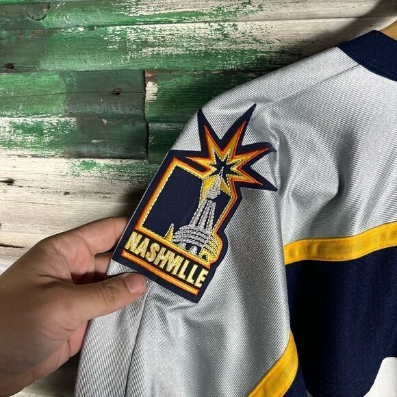 Vintage Nashville Predators Bauer Jersey - Picture 5 of 9